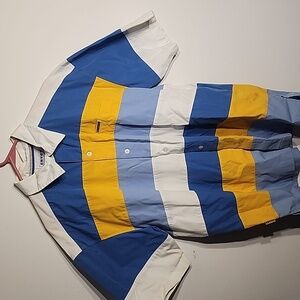 Multicolored striped buttonup